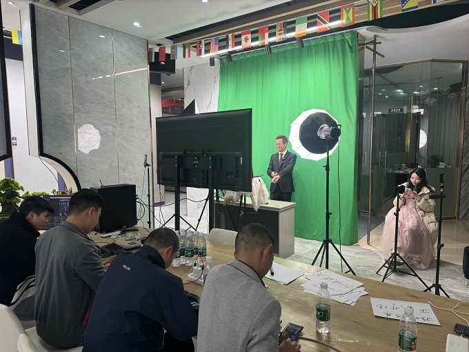 布兰顿大理石瓷砖开工培训会